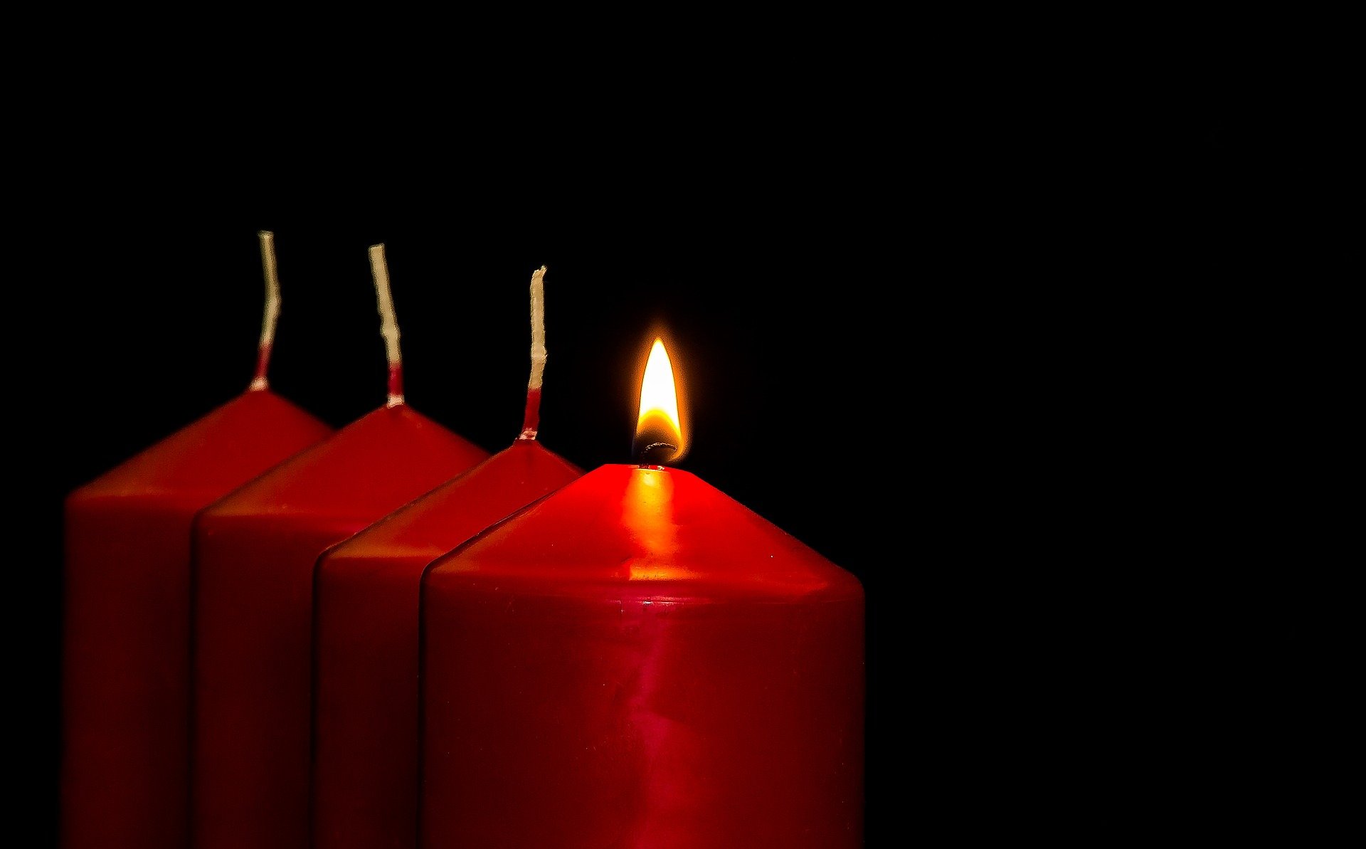 1. Advent (c) Bild von Myriams-Fotos auf Pixabay